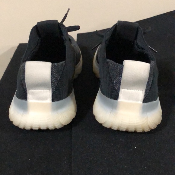 Adidas Pureboost Trainer. - Picture 4 of 7